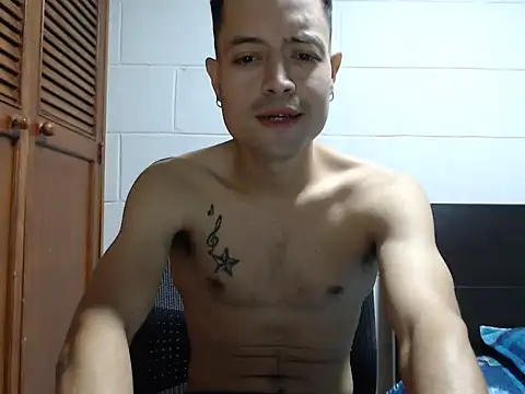 dimitriquiet05 online show from February 14, 8:20 am