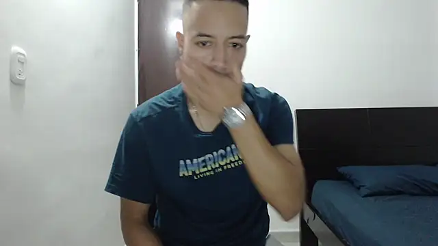 dimitriquiet05 online show from December 23, 5:39 am