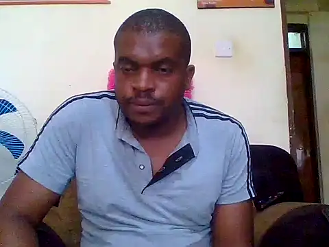 Snapshot of lui_cuuty chatting on September 17, 6:36 am lui cuuty online show from September 17, 6:36 am