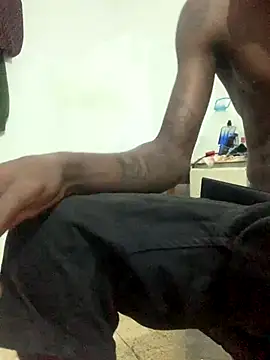 funpharoh1 online show from November 9, 2:43 pm