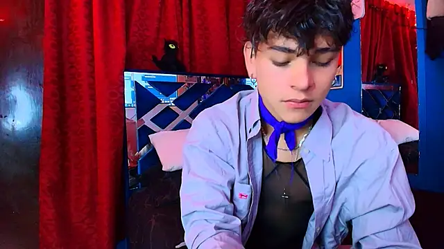 Luke Howland online show from April 14, 3:00 pm