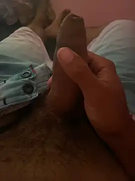 gomespauz online show from December 6, 4:28 pm