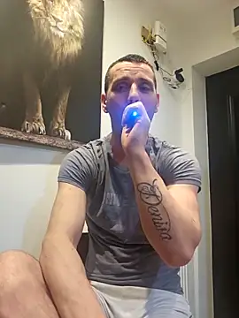 Aian09 online show from March 5, 10:44 pm