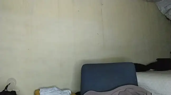 gldnmvsk XO online show from February 27, 9:25 pm