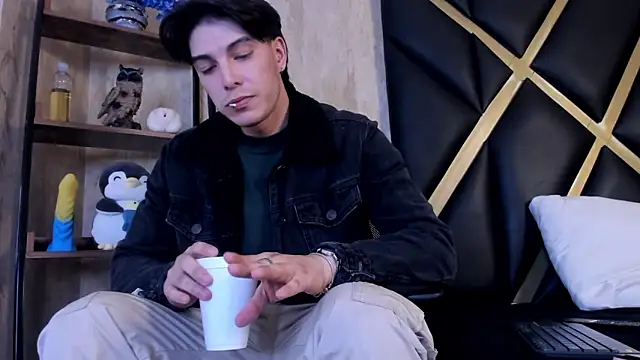 Karimferrer online show from March 15, 4:31 am