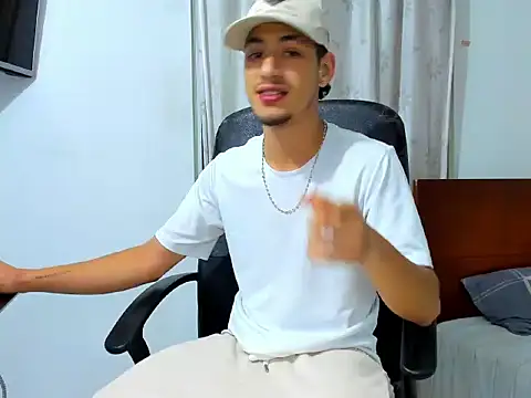 Chandler ken online show from December 18, 1:45 am