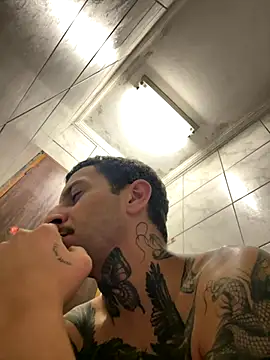 Christopherreis online show from November 7, 2:04 am