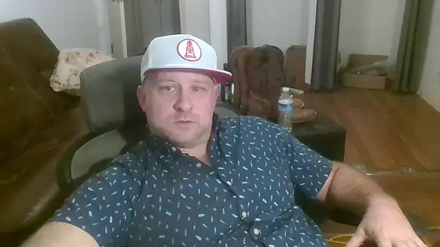 poundyouout69 online show from February 20, 3:47 am