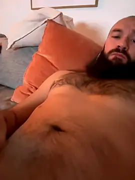 Banana Boy online show from November 18, 9:06 pm