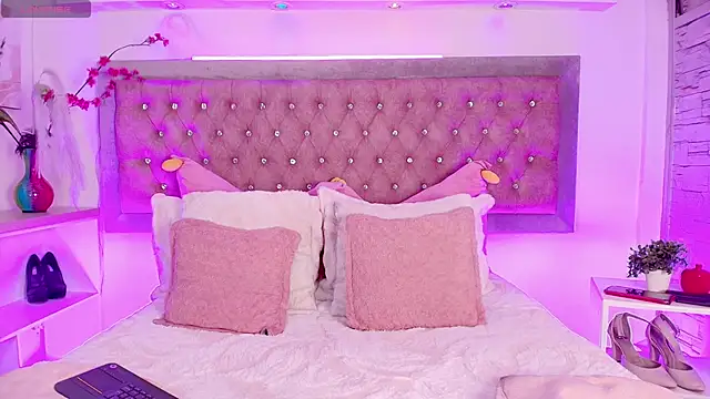 Tayzon Foxxx online show from December 5, 1:07 pm