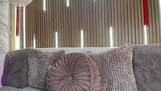 Tayzon Foxxx online show from March 11, 8:27 pm