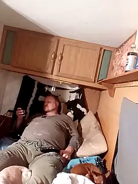 Snapshot of tjmacksjr chatting on December 19, 3:51 am tjmacksjr online show from December 19, 3:51 am