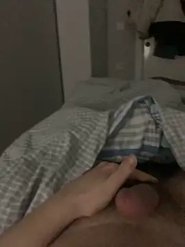 Erenn34 online show from April 7, 10:10 pm