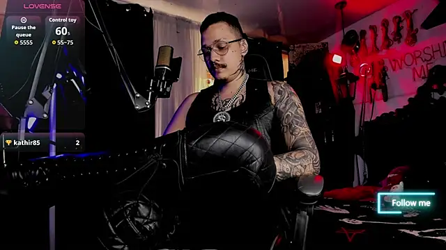 Snapshot of allanhurtss chatting on October 21, 7:39 pm allanhurtss online show from October 21, 7:39 pm