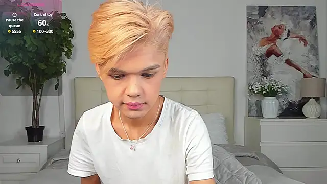 Felix Rey online show from February 5, 8:46 pm