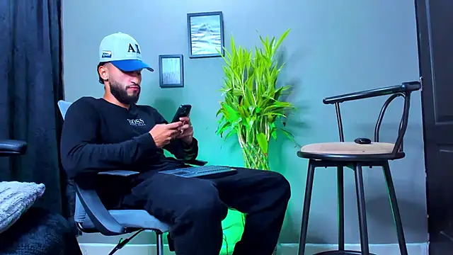 Damian 022 online show from October 24, 2:19 pm