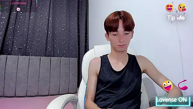 Snapshot of Jake_evans chatting on February 8, 1:32 am Jake evans online show from February 8, 1:32 am