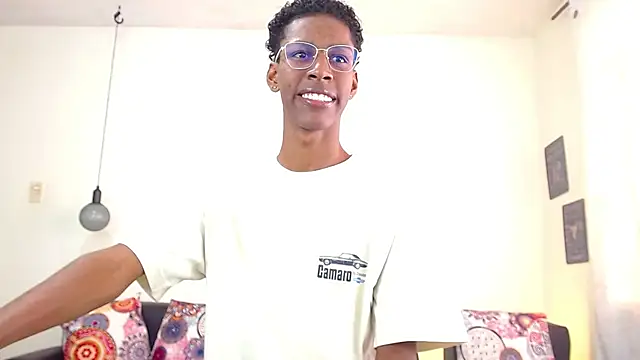 maiki18  online show from January 13, 2:00 pm