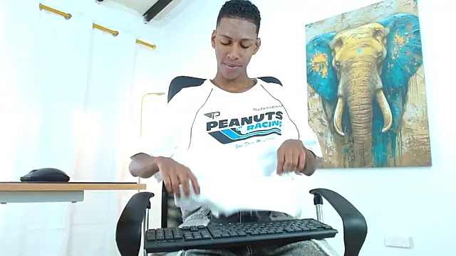 maiki18  online show from September 13, 2:29 pm