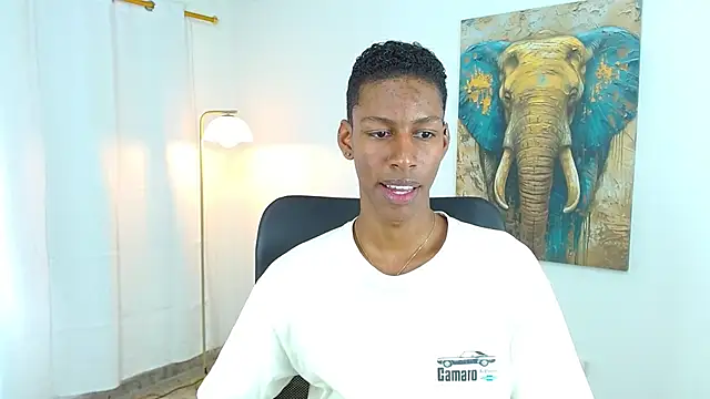 maiki18  online show from September 23, 8:30 pm