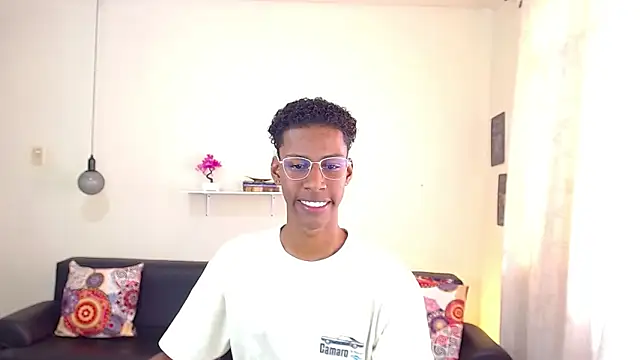 maiki18  online show from January 30, 1:31 pm