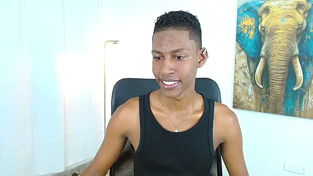 maiki18  online show from October 7, 8:57 pm