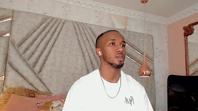 JamesParck online show from December 18, 11:56 am