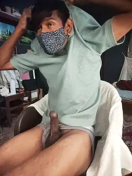 richardjames95 online show from April 8, 7:22 pm