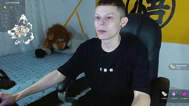 Snapshot of Matthew_Boy_ chatting on February 18, 5:09 am Matthew Boy  online show from February 18, 5:09 am