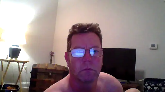 Goldenbear3111 online show from April 14, 4:01 am