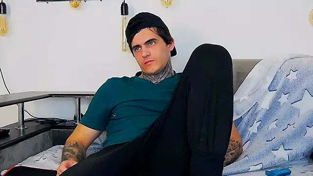 CarterCole online show from January 6, 1:48 pm