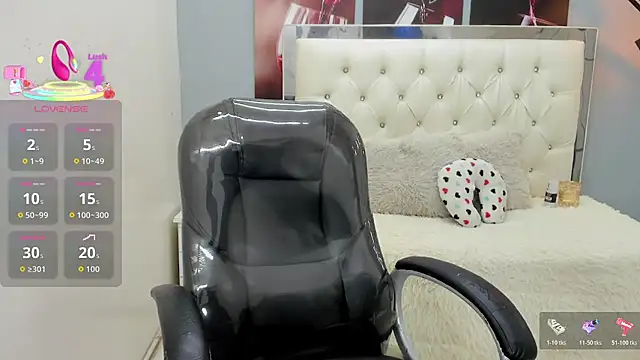 Noha scott online show from April 18, 11:04 pm