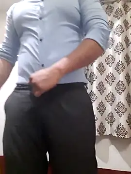 Guyinshortss online show from February 7, 7:08 pm