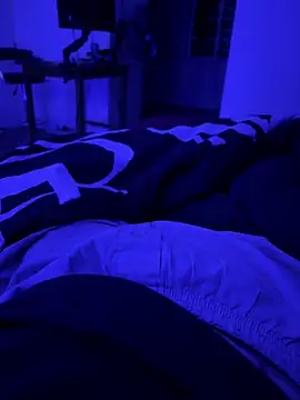 bisexualboy05 online show from November 29, 9:06 pm