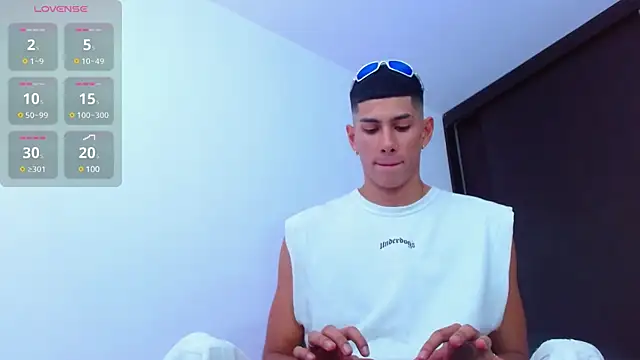 Valerio 20 online show from March 8, 8:02 pm