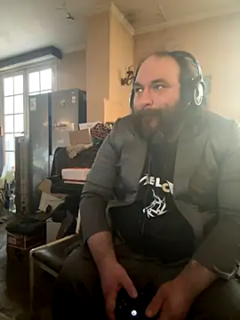 hairyhulk online show from October 26, 10:12 pm