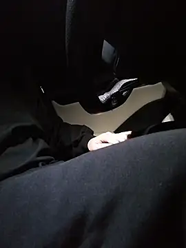 HornyTeenBoy64 online show from December 18, 5:31 pm