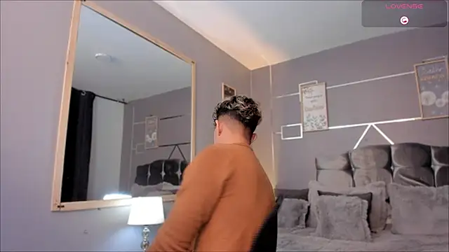 Snapshot of ANDRIUS_24 chatting on February 7, 1:01 pm ANDRIUS 24 online show from February 7, 1:01 pm