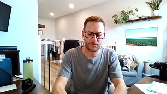 Bigdicktrav902 online show from April 20, 4:09 pm