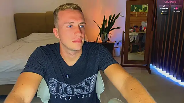 tommy cumfinger online show from April 1, 3:41 am