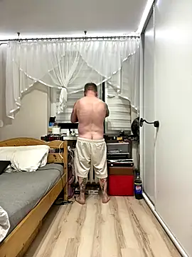 PierreNaked89 online show from November 4, 9:16 pm