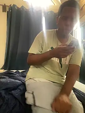 Snapshot of anubi0880 chatting on December 20, 8:23 pm anubi0880 online show from December 20, 8:23 pm