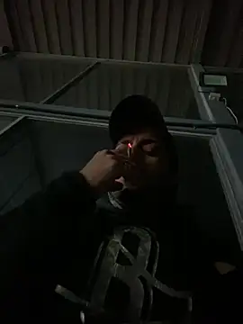 YouBad boy31 online show from February 18, 7:06 am