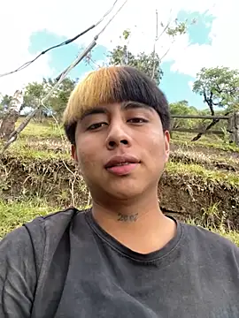 Snapshot of FlpGmz chatting on October 2, 9:08 pm FlpGmz online show from October 2, 9:08 pm