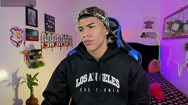 Damian latinxxx online show from February 8, 3:23 am