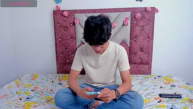 Santy carrington online show from March 11, 9:48 pm