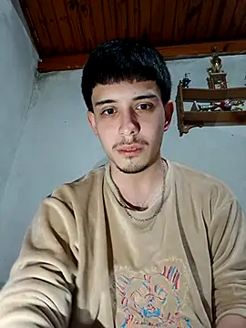 Snapshot of Elvergonn2105 chatting on October 14, 4:41 am Elvergonn2105 online show from October 14, 4:41 am