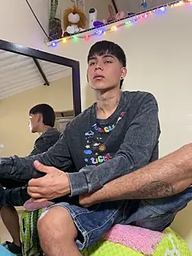 Lukas strong online show from November 27, 3:16 pm