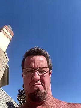 sluttydylan online show from December 15, 8:17 pm