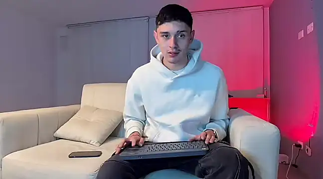 Snapshot of bastia_noooo chatting on December 21, 6:09 am bastia noooo online show from December 21, 6:09 am